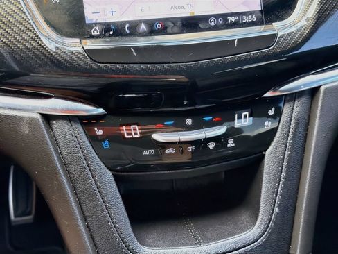 Used 2023 Cadillac XT6 Sport AWD/4WD image 17
