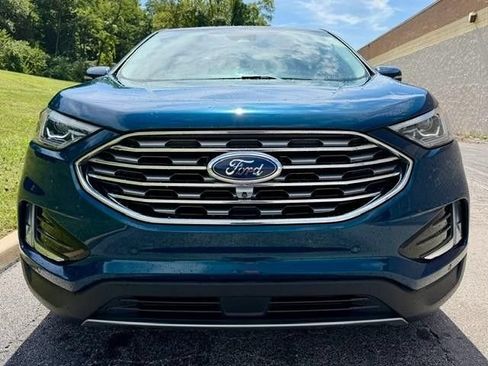 Used 2020 Ford Edge Titanium w/ Equipment Group 301A AWD/4WD image 3