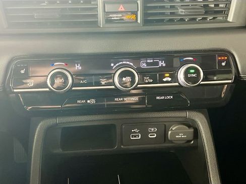 Certified 2023 Honda Pilot EX-L image 18