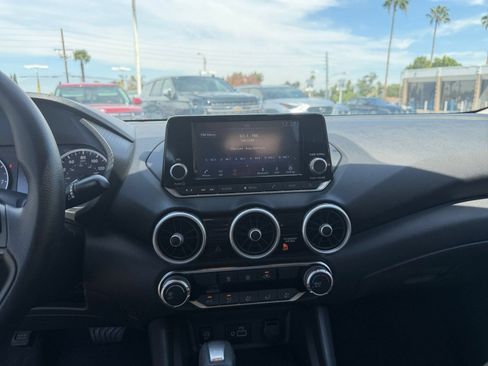 Used 2025 Nissan Sentra S FWD image 17