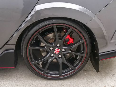 Used 2018 Honda Civic Type R image 6