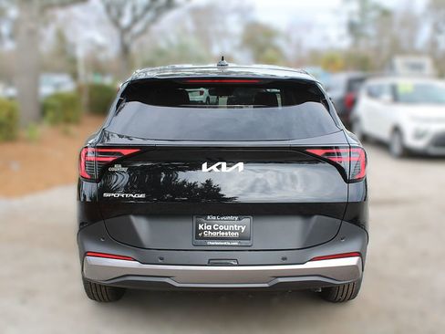 New 2026 Kia Sportage LX FWD image 8