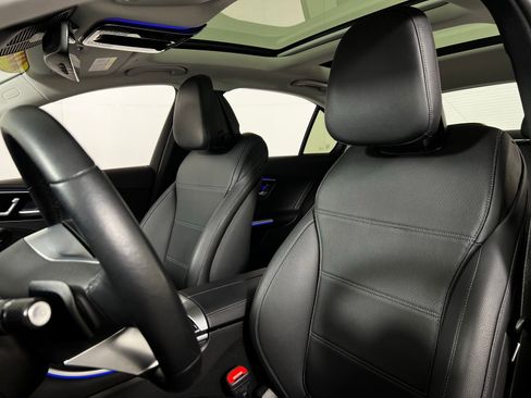 Used 2023 Mercedes-Benz C 300 4MATIC Sedan image 13