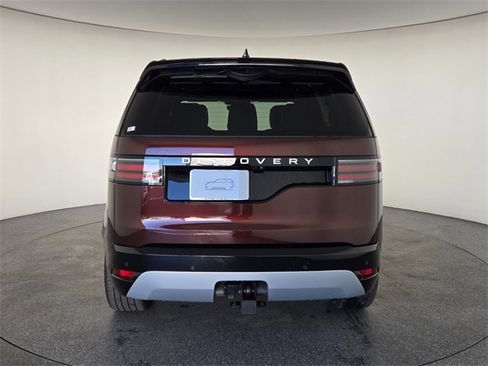New 2026 Land Rover Discovery Limited Edition image 7