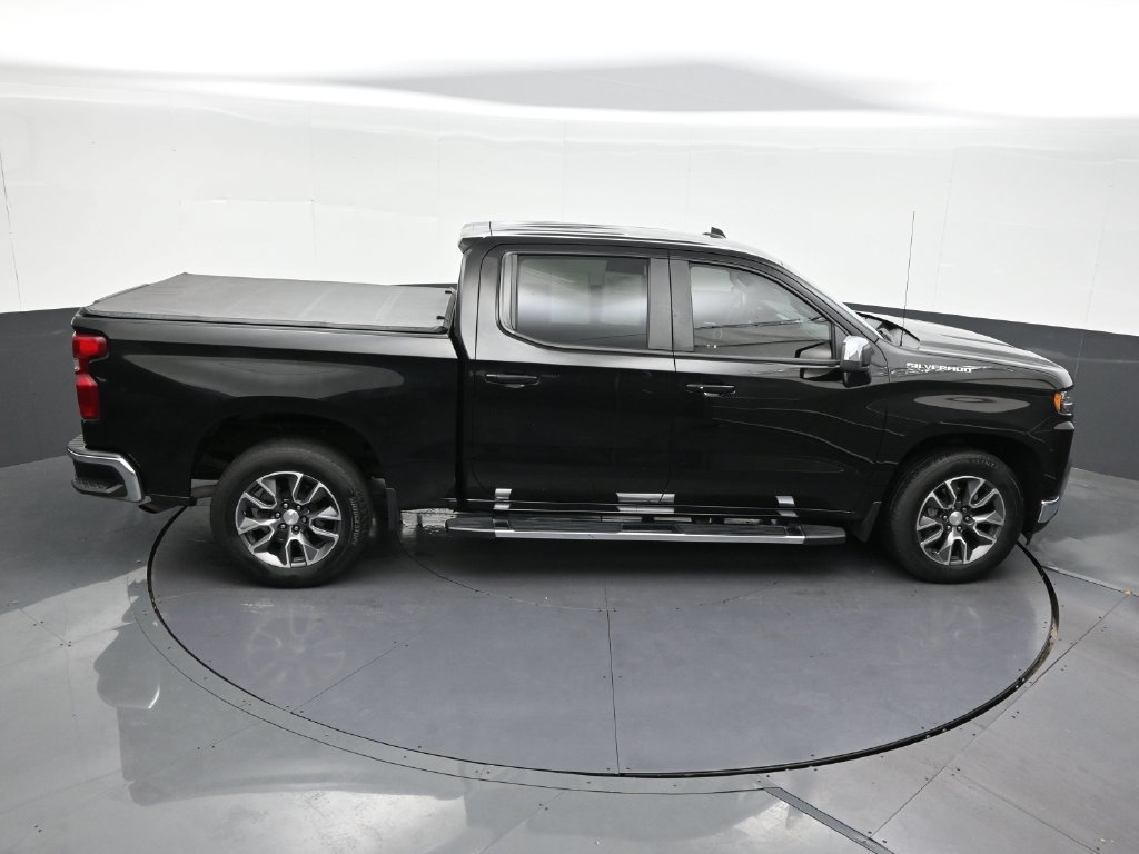 Used 2022 Chevrolet Silverado 1500 LT w/ Leather Package RWD image 15