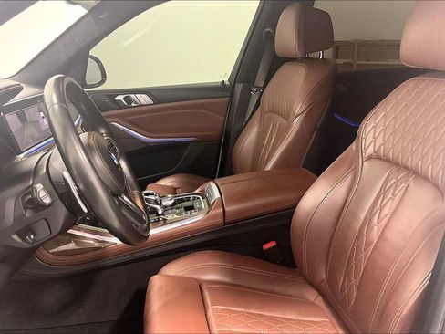 Used 2019 BMW X7 xDrive50i w/ Dynamic Handling Package image 32
