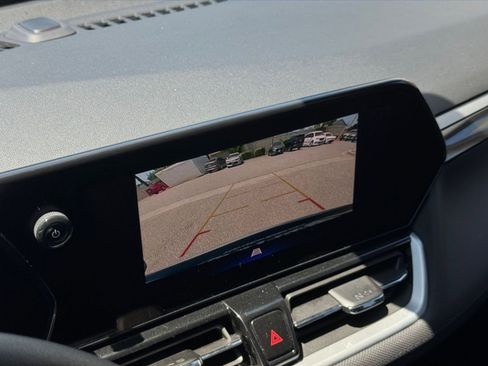 Used 2025 Chevrolet TrailBlazer LT FWD image 22