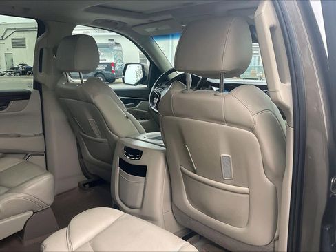 Used 2015 Cadillac Escalade ESV Luxury AWD/4WD image 20