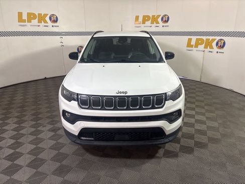 Used 2022 Jeep Compass Latitude AWD/4WD image 15
