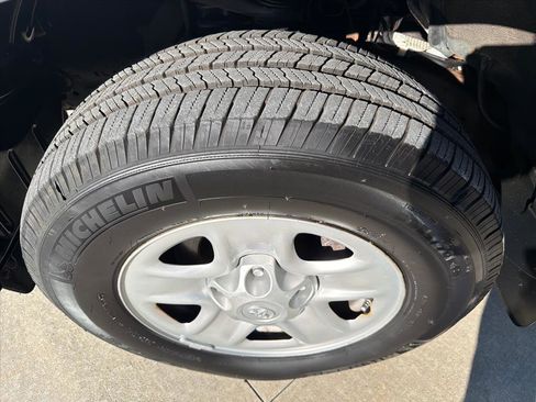 Used 2012 Toyota Tundra Grade image 8