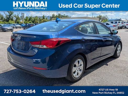 Used 2016 Hyundai Elantra SE FWD image 2