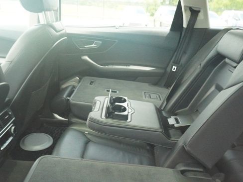 Used 2018 Audi Q7 3.0T Prestige AWD/4WD image 11