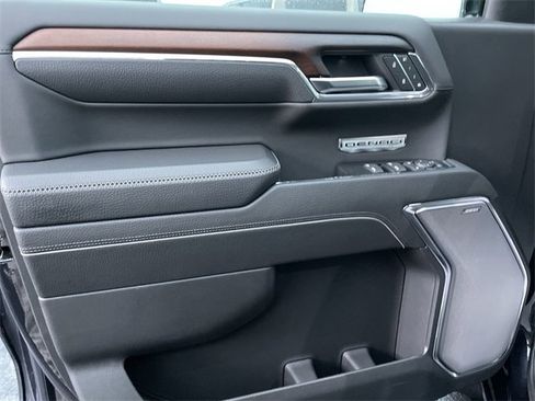 Used 2024 GMC Sierra 1500 Denali w/ Denali Reserve Package image 12