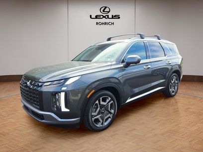 Used 2023 Hyundai Palisade Limited w/ Cargo Package