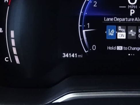 Certified 2023 Toyota Corolla Cross XLE FWD image 25