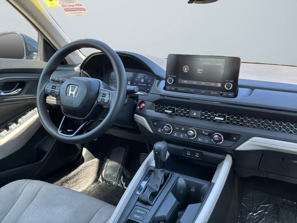 Used 2024 Honda Accord EX image 14