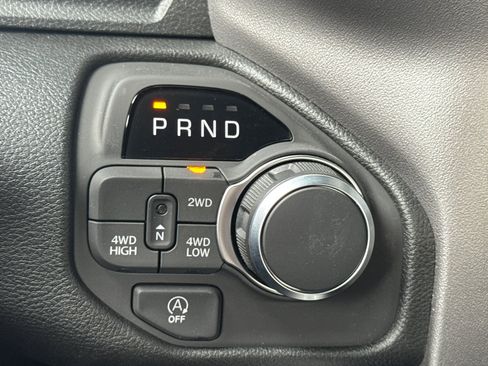 New 2026 RAM 1500 Express AWD/4WD image 19