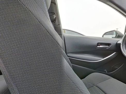 Used 2022 Toyota Corolla SE image 29