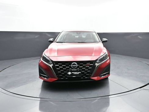 Certified 2024 Nissan Altima 2.5 SR AWD/4WD image 6