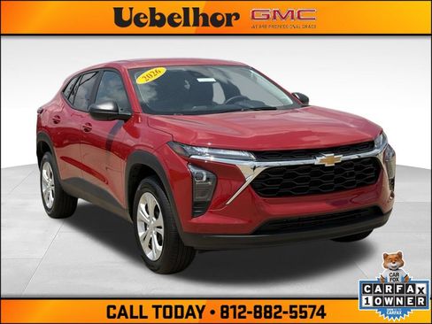 Used 2026 Chevrolet Trax LS FWD image 1