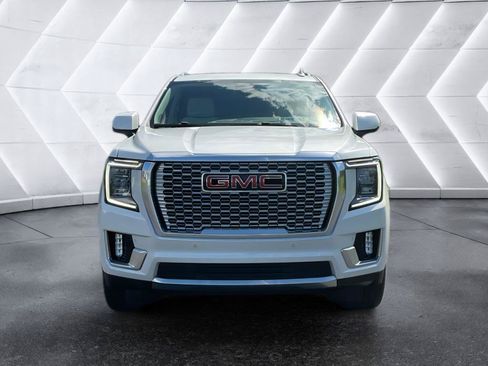 Used 2024 GMC Yukon Denali AWD/4WD image 2