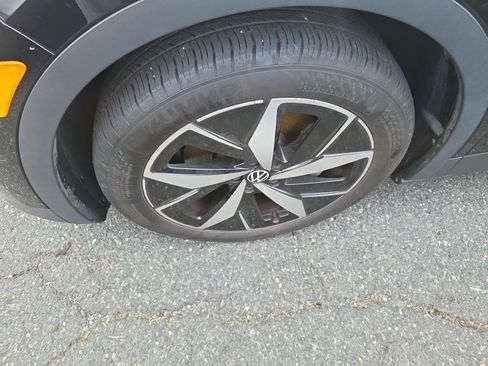 Used 2023 Volkswagen ID.4 Pro S image 24