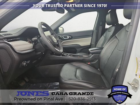 Used 2023 Jeep Compass Limited AWD/4WD image 8