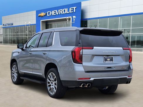 Used 2025 GMC Yukon Denali AWD/4WD image 4