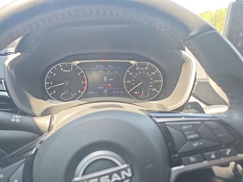 Certified 2024 Nissan Altima 2.5 SR w/ SR Premium Package FWD image 9