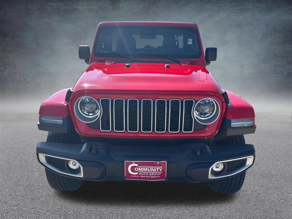 Used 2025 Jeep Wrangler Unlimited Sahara AWD/4WD image 8