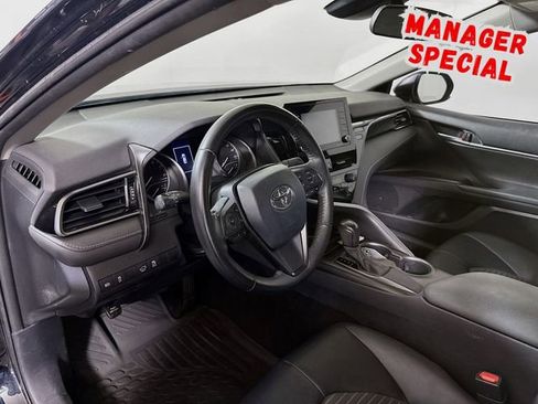 Used 2021 Toyota Camry SE FWD image 10