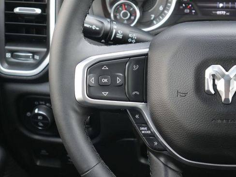 Used 2025 RAM 1500 Big Horn AWD/4WD image 18