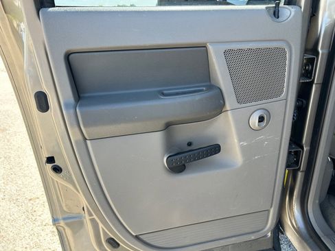 Used 2007 Dodge Ram 2500 Truck SLT AWD/4WD image 16