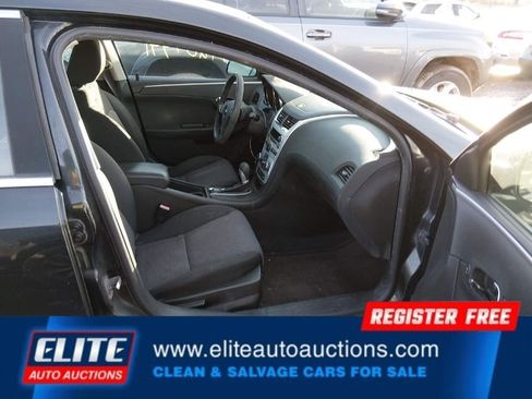 Used 2010 Chevrolet Malibu LT image 10