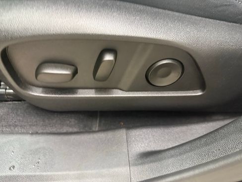Used 2025 Chevrolet Equinox LT w/ Convenience Package II AWD/4WD image 22