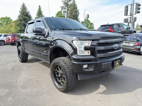 Used 2017 Ford F150 Lariat w/ Equipment Group 502A Luxury AWD/4WD image 11