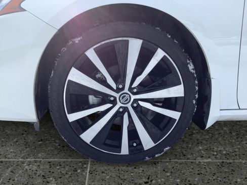 Used 2022 Nissan Altima 2.5 SR image 14