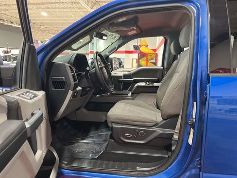 Used 2017 Ford F150 XLT w/ Equipment Group 302A Luxury AWD/4WD image 9
