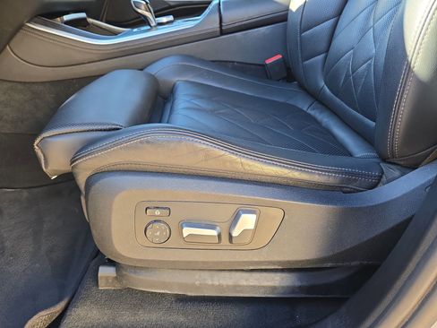 Used 2023 BMW X5 xDrive40i w/ Premium Package image 17