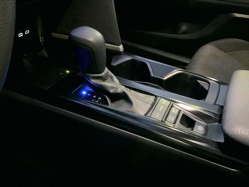 Used 2025 Toyota Camry LE image 16