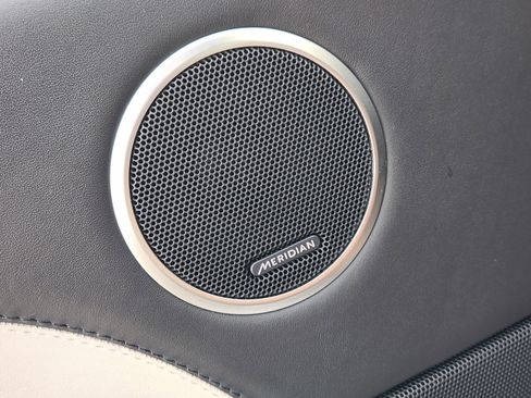 Used 2017 Land Rover Range Rover SV Autobiography Dynamic image 24