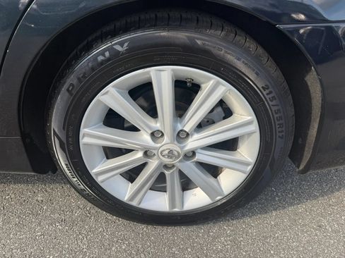 Used 2012 Toyota Camry XLE FWD image 10