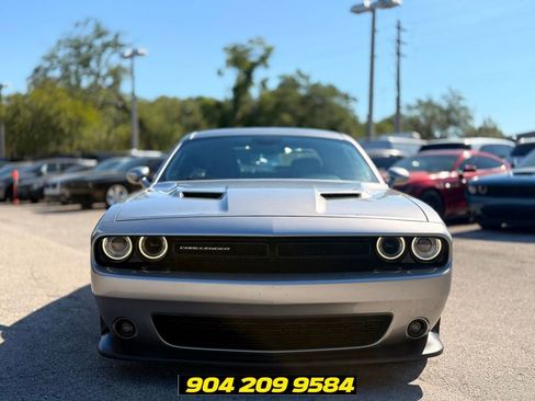 Used 2018 Dodge Challenger R/T Scat Pack w/ Leather Interior Group RWD image 12