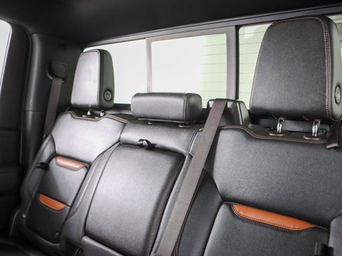 Used 2023 GMC Sierra 2500 AT4 w/ AT4 Preferred Package image 28