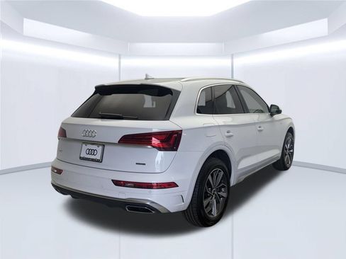 Used 2023 Audi Q5 2.0T Premium Plus w/ Premium Plus Package AWD/4WD image 11