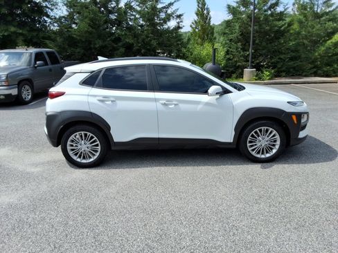 Used 2021 Hyundai Kona SEL Plus FWD image 4