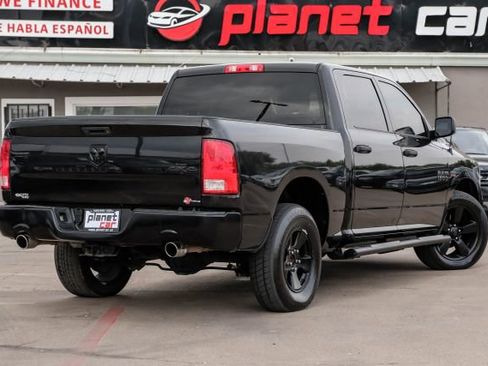 Used 2018 RAM 1500 Express w/ Black Ram 1500 Express Group image 10