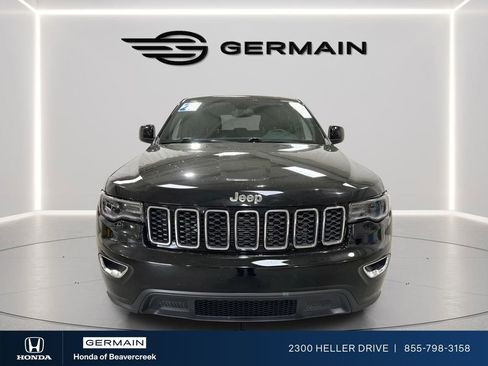 Used 2022 Jeep Grand Cherokee Laredo X AWD/4WD image 2