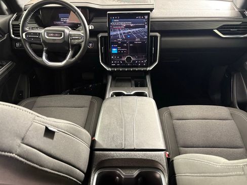 Used 2025 GMC Acadia Elevation image 33