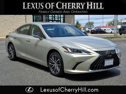 Used 2025 Lexus ES 350 w/ Premium Package